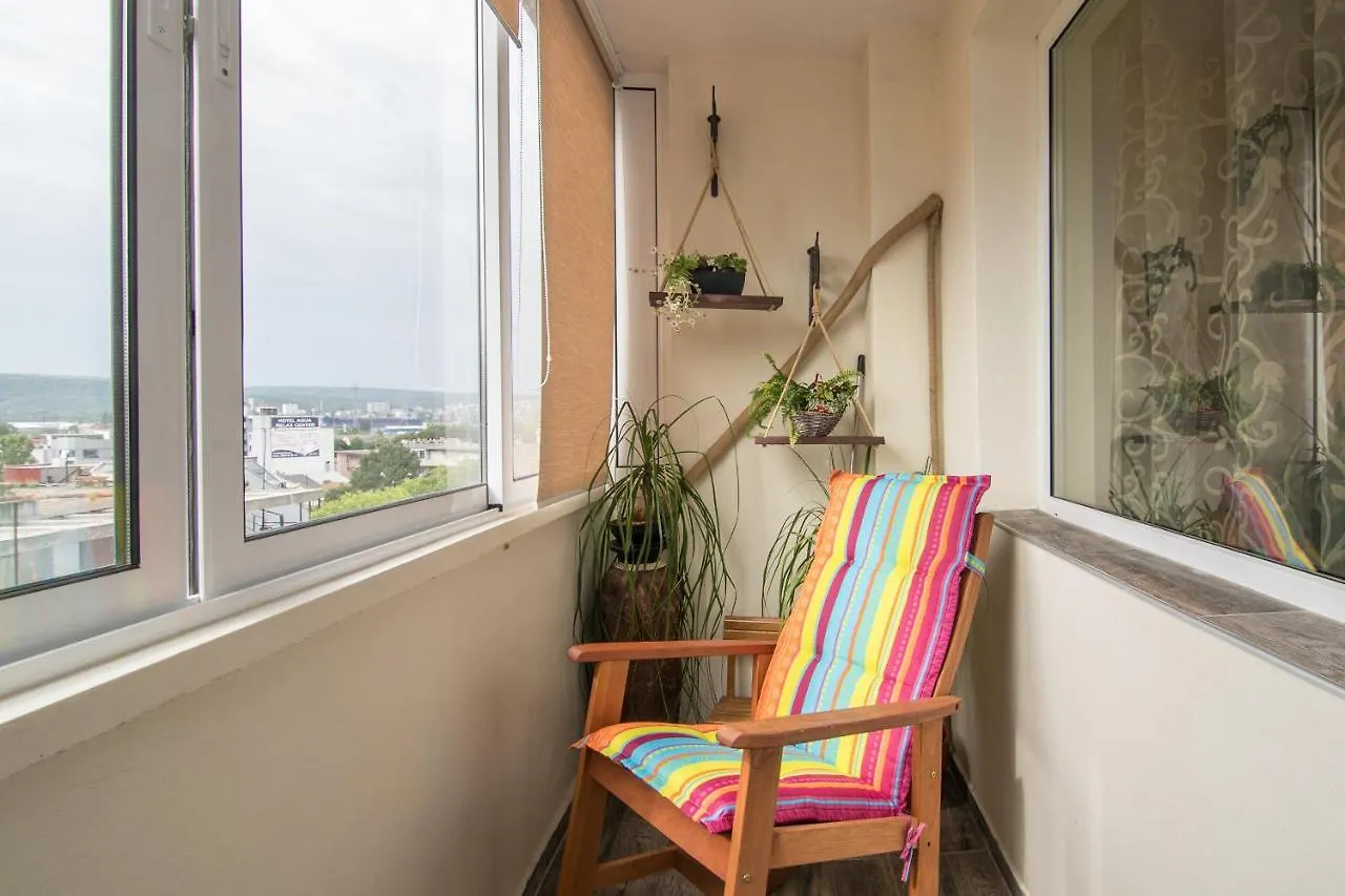 Central Train Station Flat With Port View Varna Bulgária
